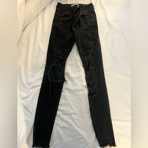 ABERCROMBIE black distressed jeans